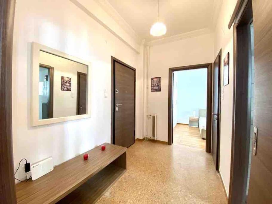 Lovely 1 Bedroom Apartment In Athene Buitenkant foto